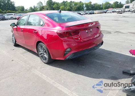 2024 Kia Forte Gt-Line z USA, uszkodzony, nr VIN 3KPF54AD8RE772755